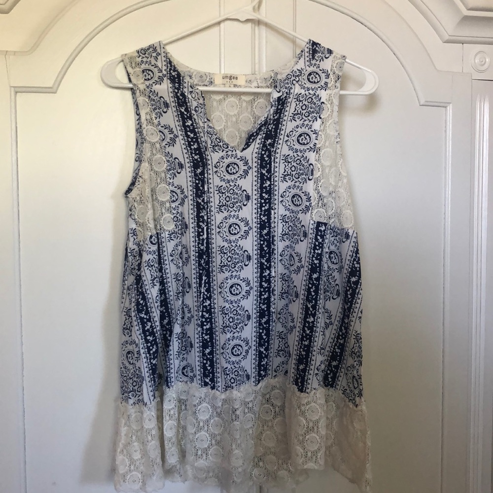 White and navy floral top